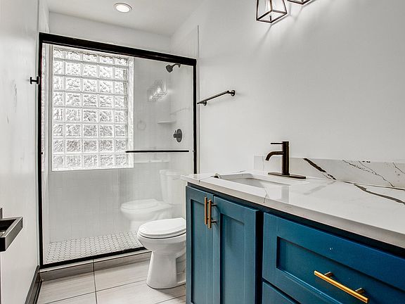 3rd image of 7022 Prospect Ave #2