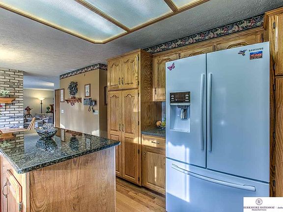 4th image of 15205 Summerwood Dr
