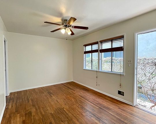 3rd image of 11909 Jefferson Blvd APT 1/2