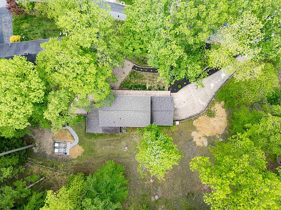 4th image of 1250 Briercliff Rd