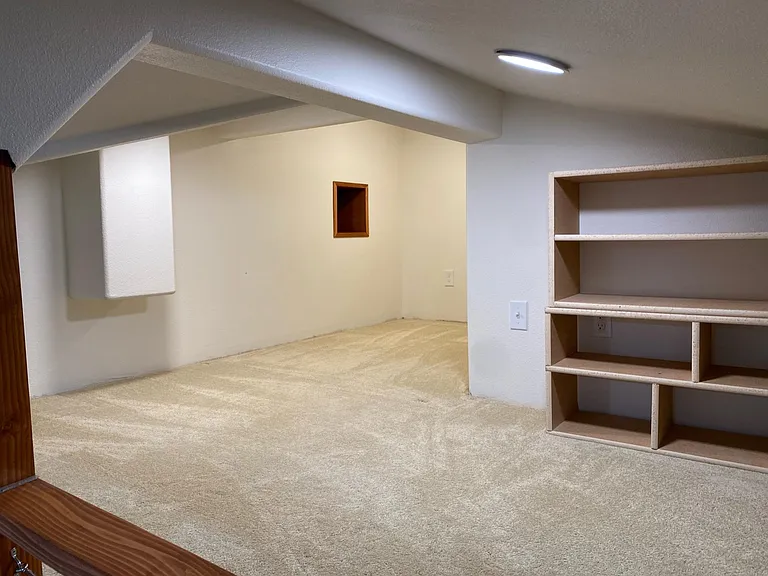 5810 Lauretta St #B — Photo 14