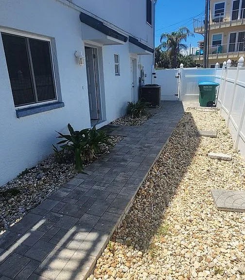 8208 Presidential Ct — Photo 3