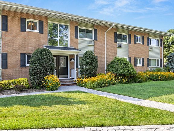 3rd image of 748 Deer Park Avenue #7H