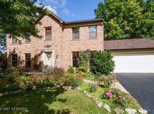 1930 Sprucewood Ct, Naperville, IL 60565