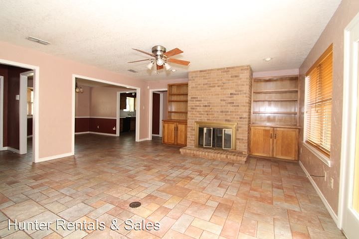 1st image of 1810 Virginia Ave