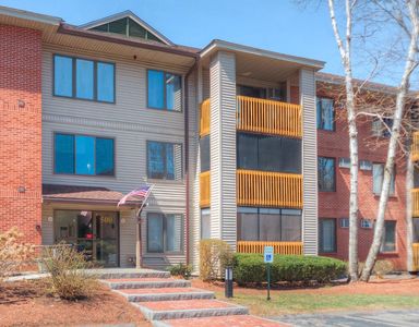 500 Candlewood Park #12, Nashua, NH, 03062