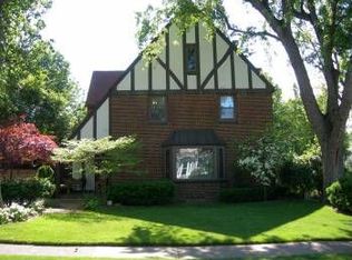 270 Buckingham Rd, Rocky River, OH
