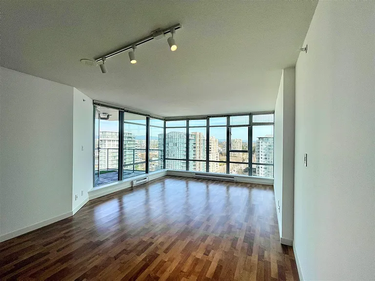 7888 Saba Rd — Photo 2