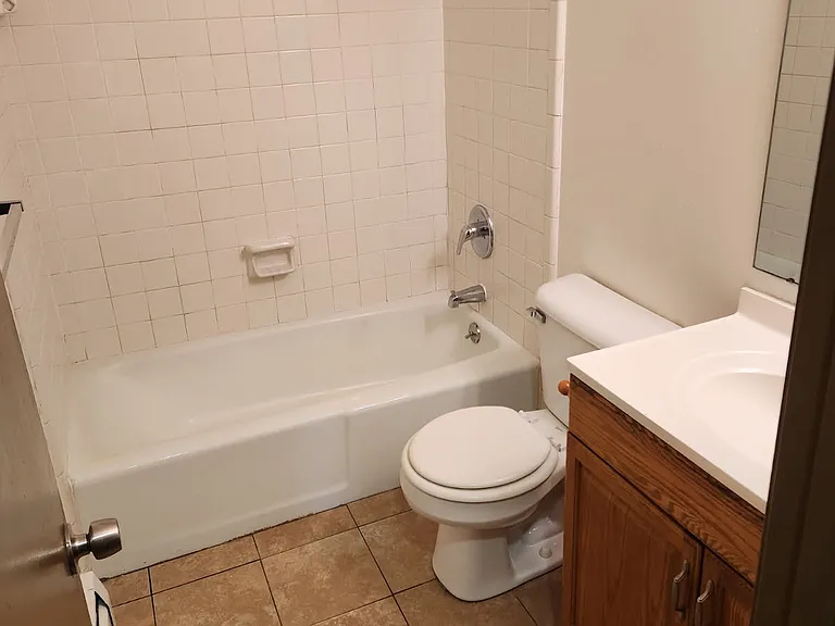 XL Byron Center Apartments — Photo 3