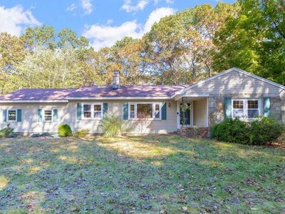29 Hartford St, Dover, MA, 02030