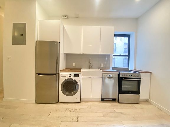 3rd image of 615 W 136th St #11A