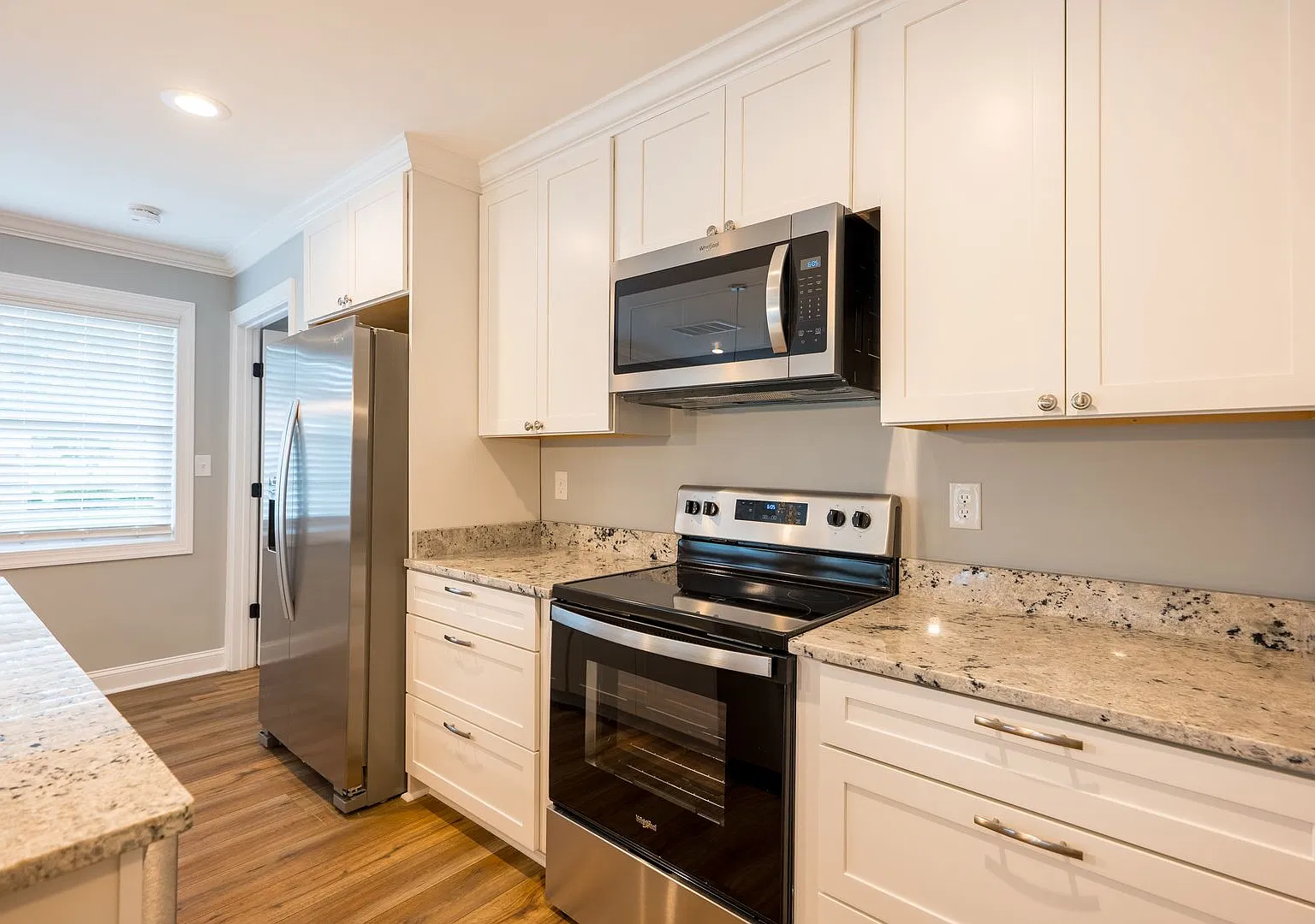 1201 N Oak Street Unit A — Photo 3
