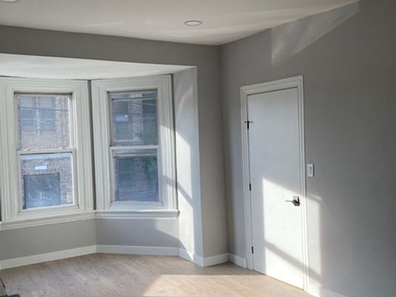 5th image of 4663 Umbria St #2R