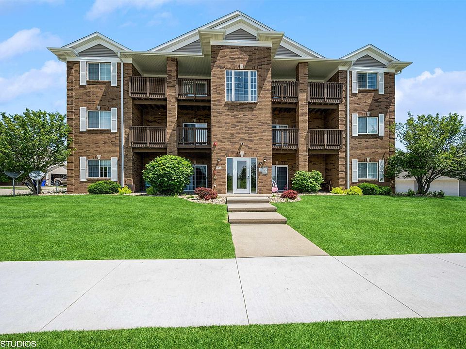 1st image of 460 N Kansas Ave #3