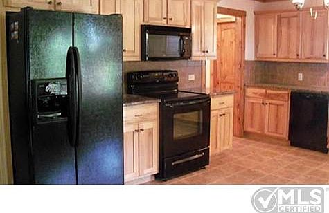 5th image of 1420 College St