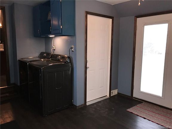 3rd image of 90 Crandon Blvd