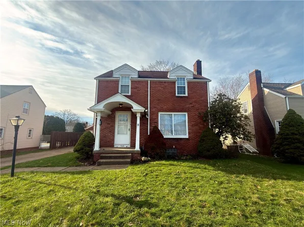 922 Milford St NE, Canton, OH 44714