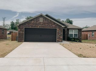 4372 Gibson St, Springdale, AR 72762