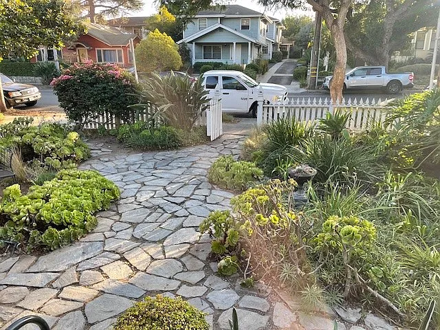 Front walk - 1416 Laguna St #3