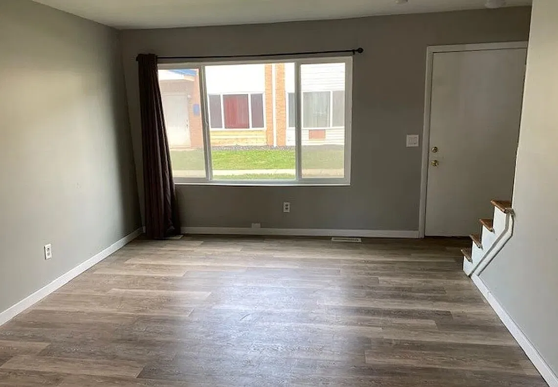 2 bed, 1.5 bath, 1175 sqft, $1,100 — Photo 4