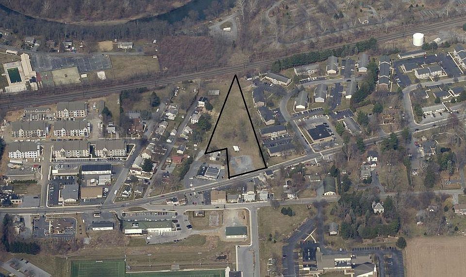 2nd image of 440 Walton Ave
