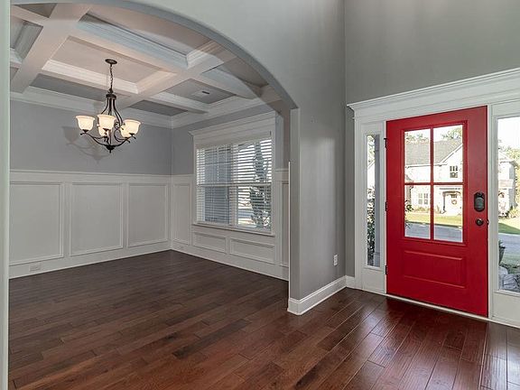 5th image of 502 Salterton Way