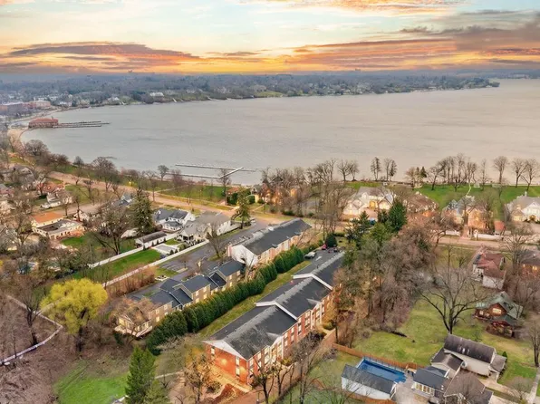 1305 West Main STREET #202, Lake Geneva, WI 53147