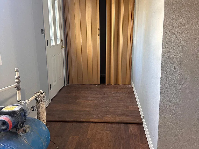 308 Wayne St — Photo 13