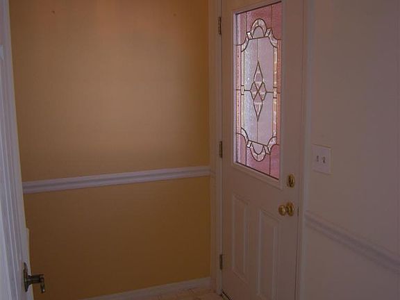 5th image of 6070 Honeygate Dr