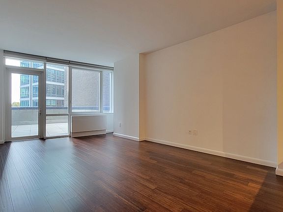 3rd image of 66 Rockwell Pl APT 7F