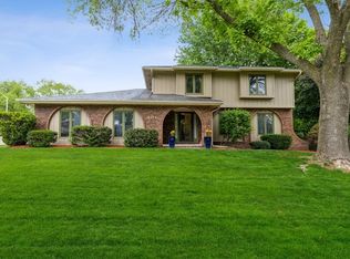 401 38th St, West Des Moines, IA 50265