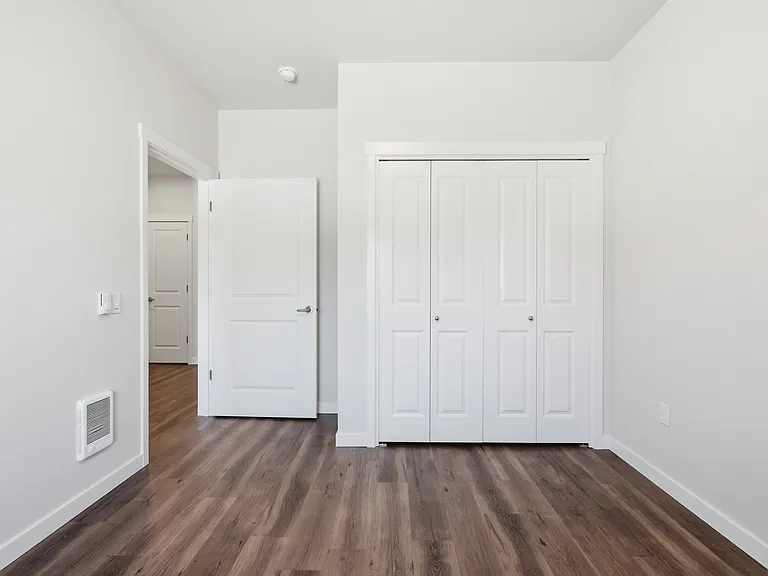 1425 Mildred Ln SE — Photo 11