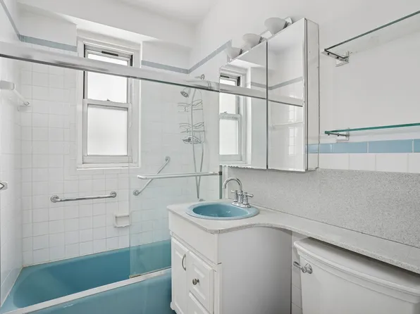 2400 Johnson Avenue image 5 of 22