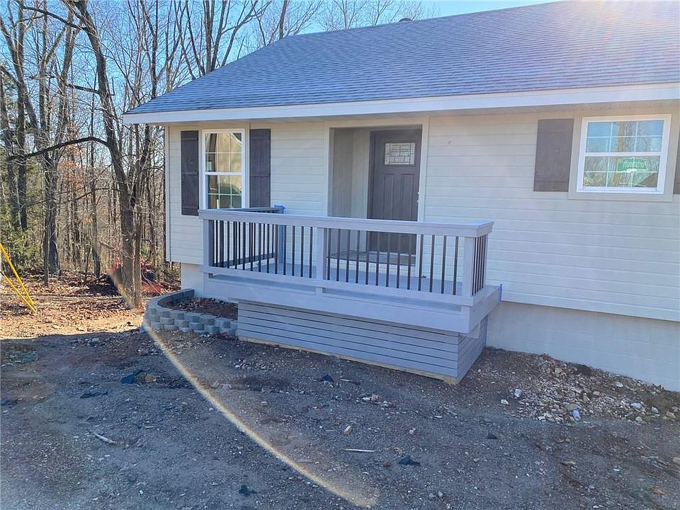 1st image of 35 Portsmouth Dr