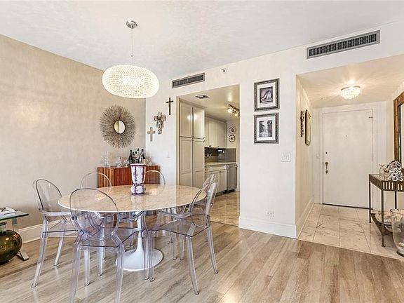 2nd image of 2100 Saint Charles Ave APT 9H