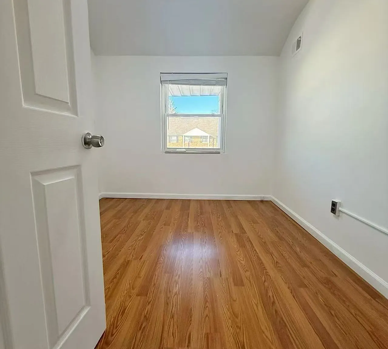 65th Ave, Little Neck — Photo 2