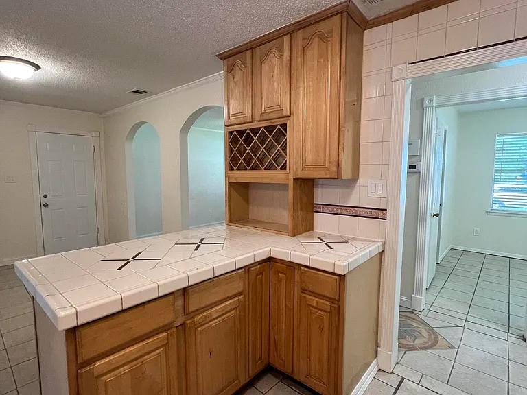 103 Ralph Dr — Photo 5