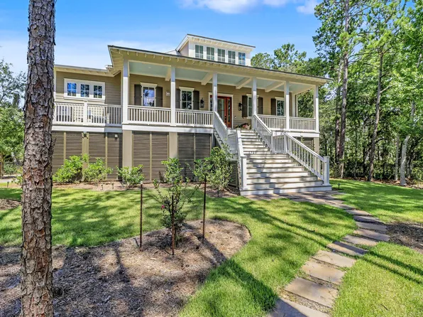 374 Commonwealth Rd, Mount Pleasant, SC 29466