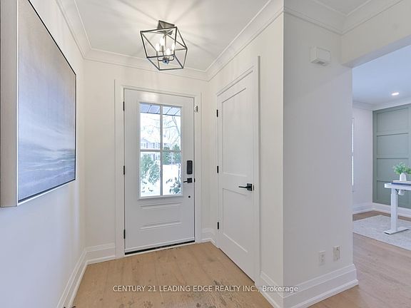 5th image of 2451 Butternut Cres