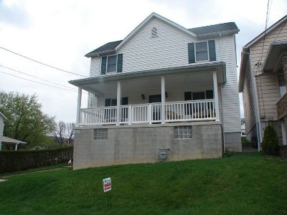 3rd image of 2026 Highland Ave