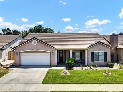 977 N Hartnell Pl, Hanford, CA, 93230