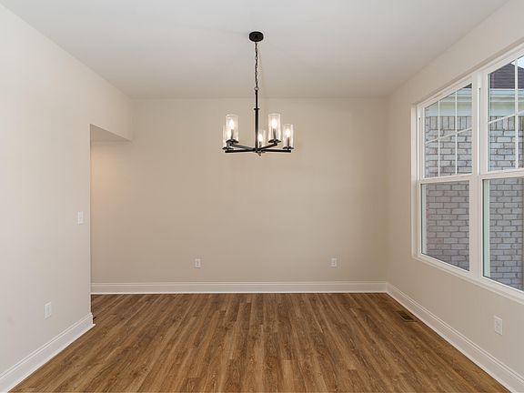5th image of 10146 Desmond Ct