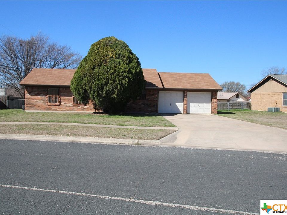 1st image of 2109 Schwertner Dr