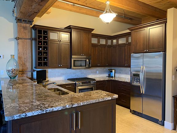 4th image of 607 Washington Ave S APT 403