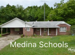 415 Gibson Wells Rd, Humboldt, TN 38343