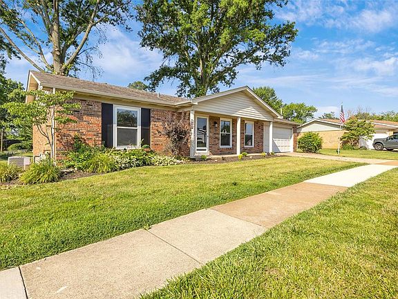 3rd image of 4938 Theiss Meadows Dr