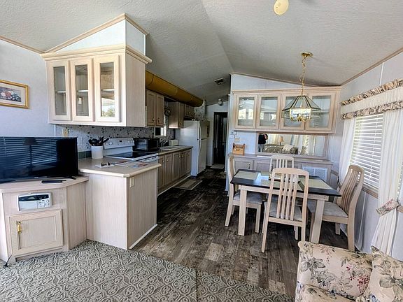 3rd image of 37251 Chancey Rd #119