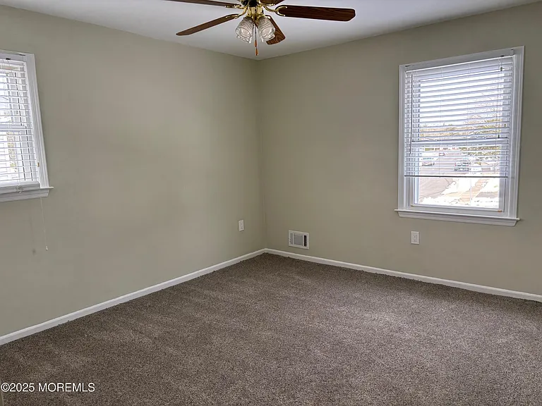 148 Bayshore Dr #B — Photo 17