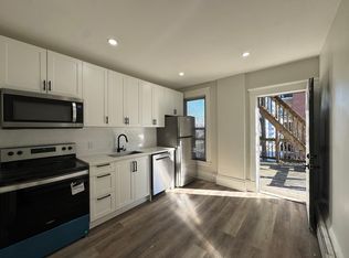 257 John St S #2, Hamilton, ON L8N2C9