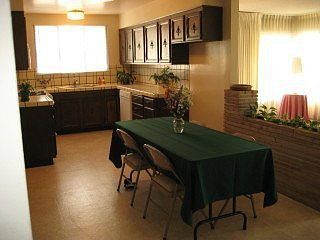 3rd image of 413 Wildwood Dr